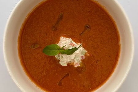 Гаспачо с крабом