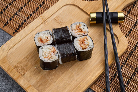 Ролл с угрем