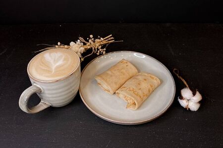 Завтрак с блинчиками