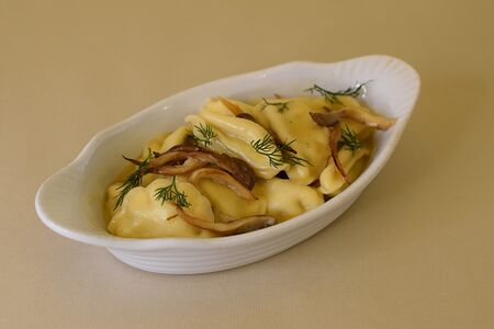 Вареники с картофелем и вешенками