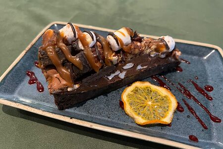 Шоколадный десерт с маршмеллоу