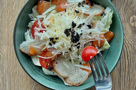 Цезарь с семгой