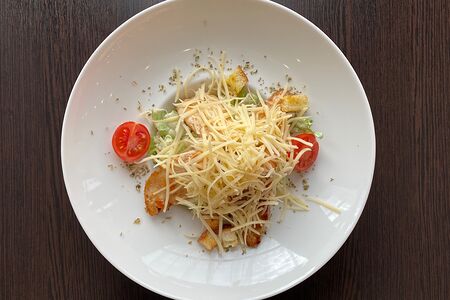 Цезарь с курицей