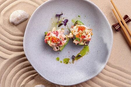 Авокадо, краб