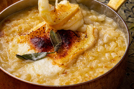 Ризотто с таледжио и шалфеем