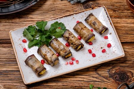 Рулетики из баклажанов