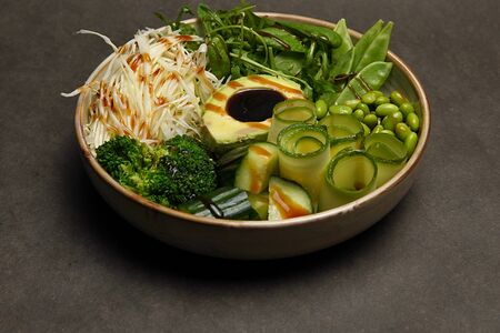 Зелёный салат