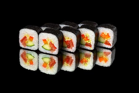 Классический ролл с овощами