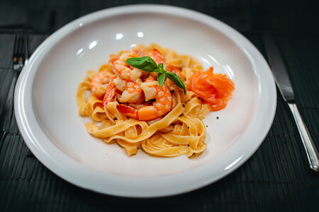 С креветками и сёмгой