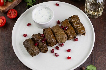 Долма из свинины и телятины