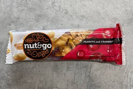 Батончик Nut & Go Арахис-клюква