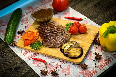 Стейк говяжий