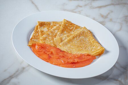 Блины с лососем