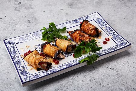 Рулетики из баклажанов