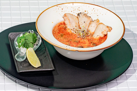 Суп Том ям с курицей