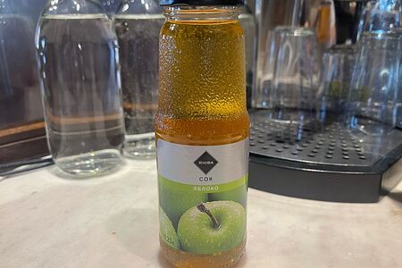 Яблочный сок Rioba