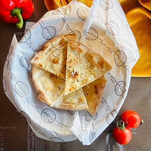 Фокачча орегано и пармезаном