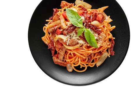 Спагетти с говядиной