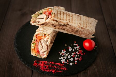 Люля-кебаб куриный в лаваше