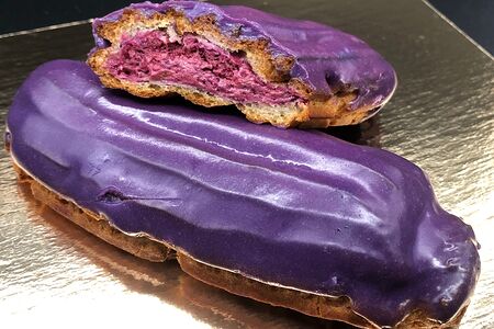 Эклер Чёрная смородина