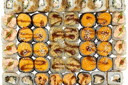 Кто? Ролл в пальто!