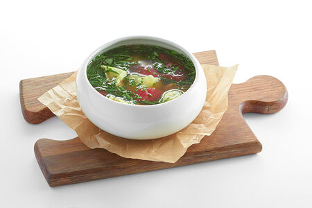 Говяжий бульон со шпинатом и аньолини с телятиной