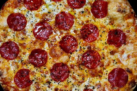 Пепперони S