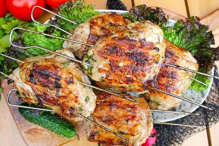 Шашлык из куриного бедра с косточкой
