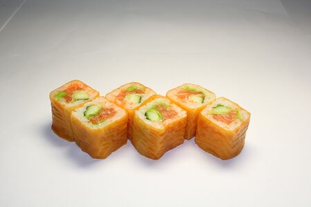 Ролл Мамэ нори Лосось