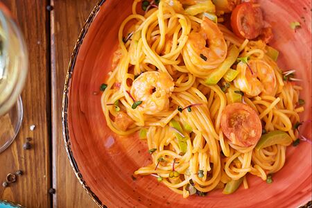 Спагетти с креветкой