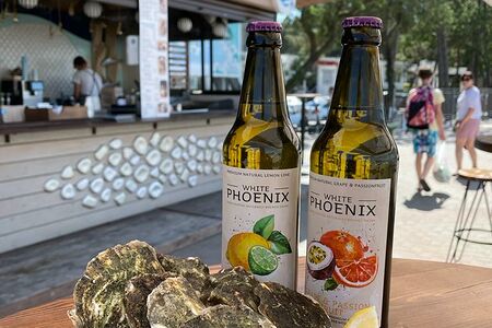 Устрица Черноморская с винным уксусом и луком-шалот