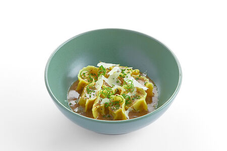 Аньолини с телятиной и трюфельным соусом