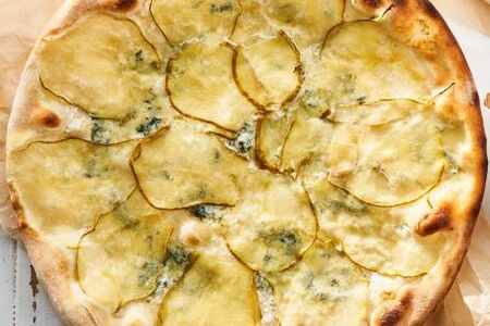 Пицца с грушей