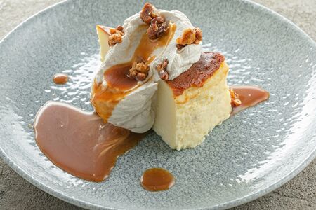 Японский молочный чизкейк с карамелью