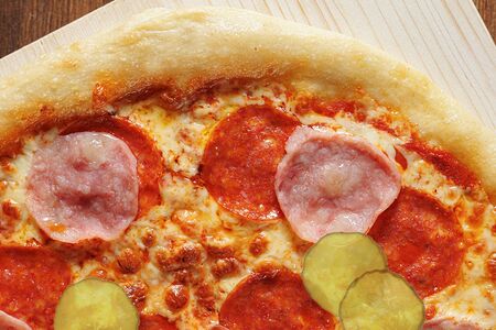 Пепперони с беконом пикантная