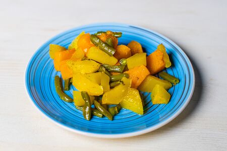 Овощи, тушенные с тыквой