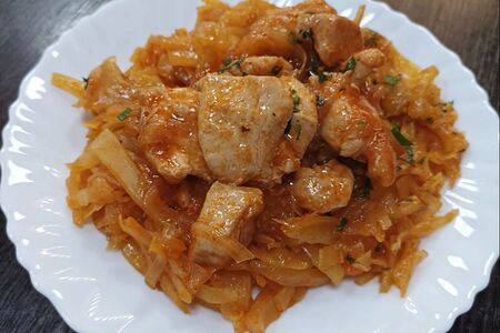 Тушеная капуста со свининой