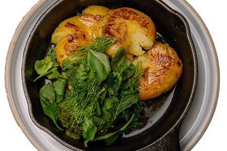 Бифштекс с мини картофелем и чимичури