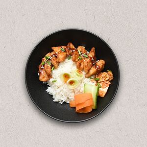 Տապակած հավի կտորներ բրնձով