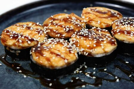 Запеченный ролл Бомба