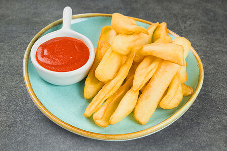 Картошечка фри с кетчупом