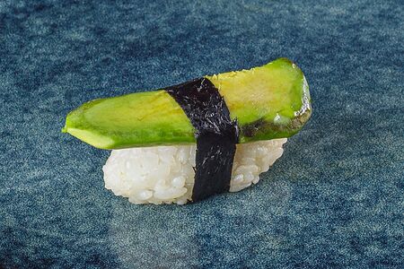 Суши Авокадо