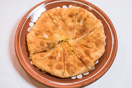 Жареная плацында с творогом и зеленью