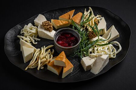 Ассорти из грузинских сыров