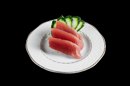 Сашими с тунцом