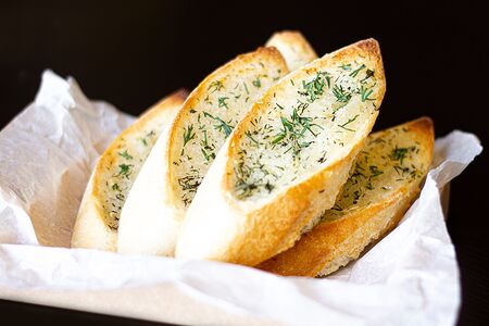 Чесночная гренка