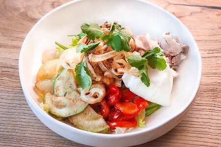 Боул с бужениной