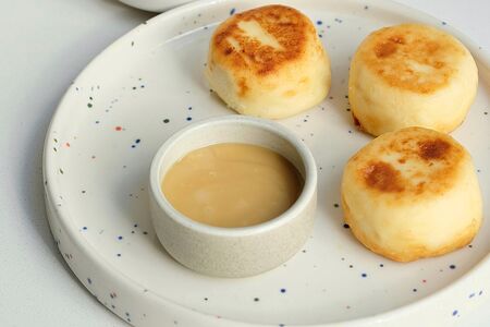 Сырники с кокосовой сгущенкой