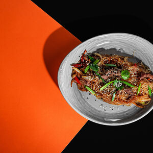 Wok с говядиной в соусе терияки
