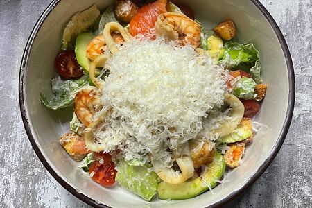 Цезарь с морепродуктами